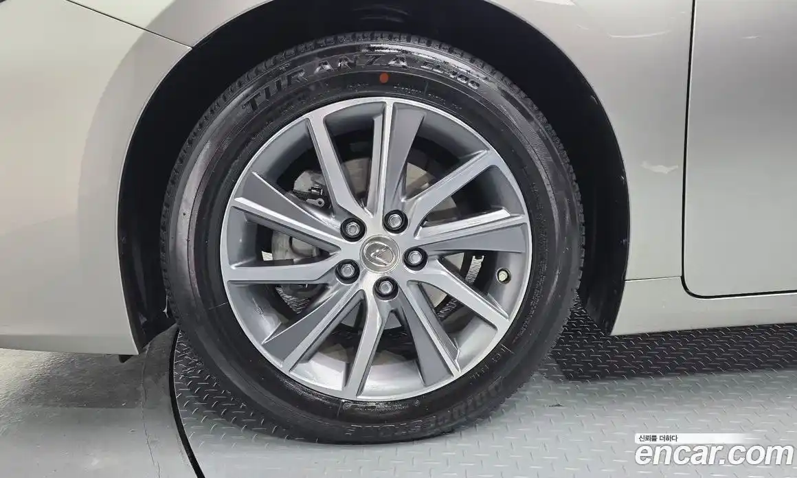 Lexus ES 2018 2.5 гидро, фото 5