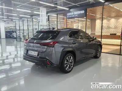 Lexus UX 2025 2.0 вариатор, миниатюра 2