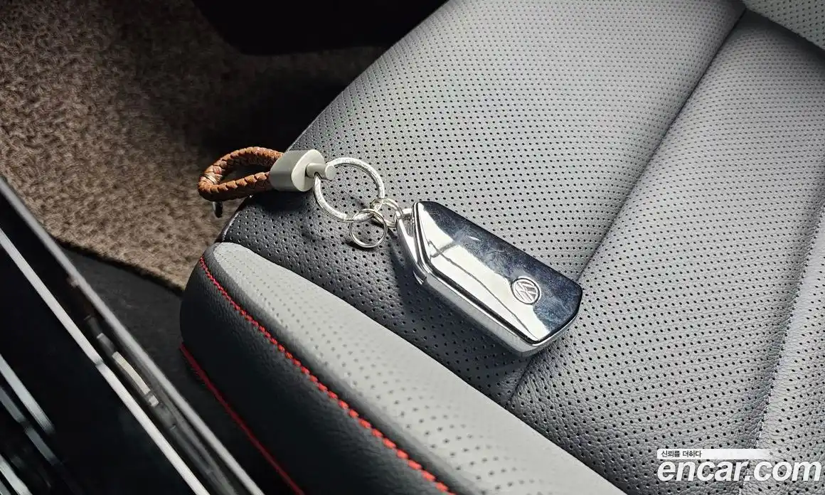 Volkswagen Golf 2024 2.0 автомат (гидро), фото 22