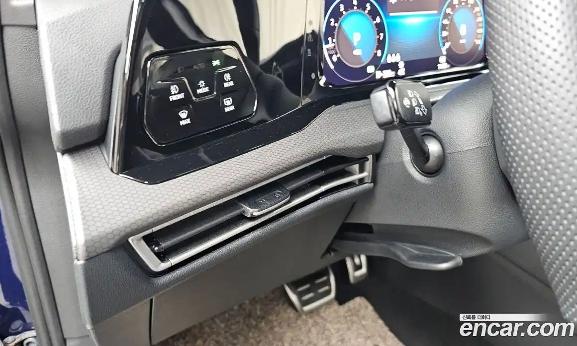 Volkswagen Golf 2024 2.0 автомат (гидро), фото 27