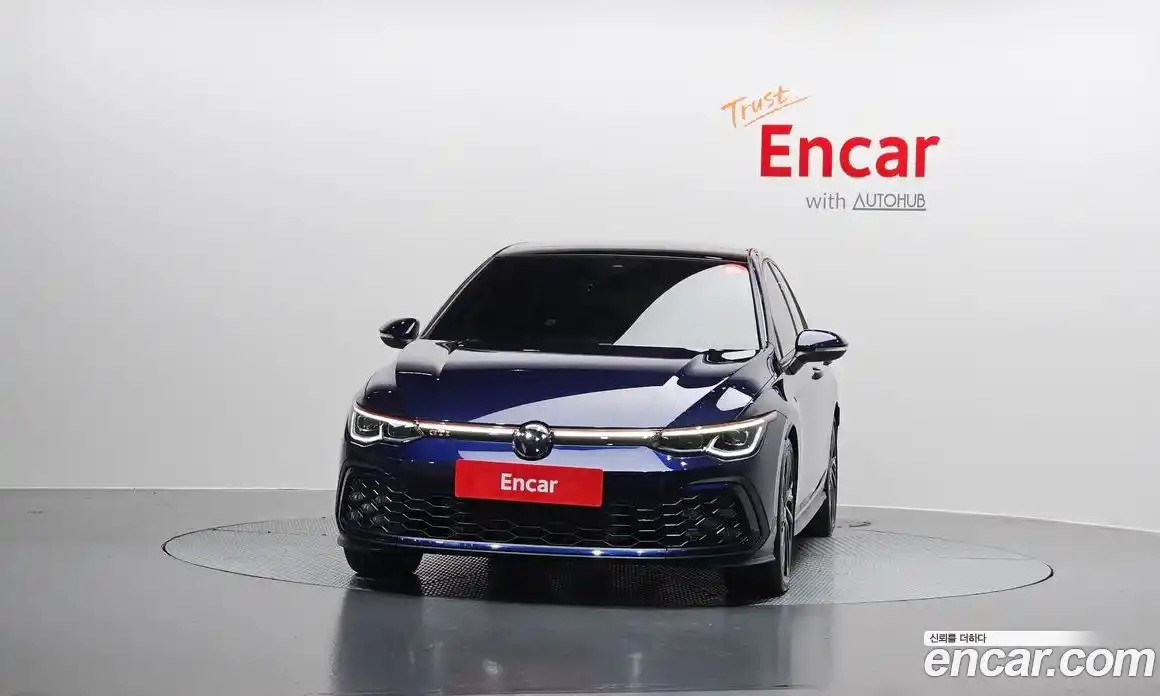 Volkswagen Golf 2024 2.0 автомат (гидро), фото 3