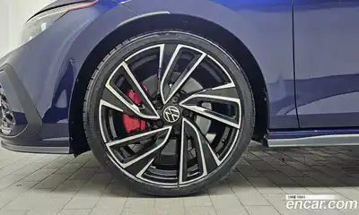 Volkswagen Golf 2024 2.0 автомат (гидро), миниатюра 5