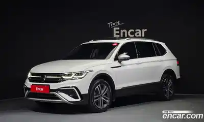 Volkswagen Tiguan, 2023, 32 038 км