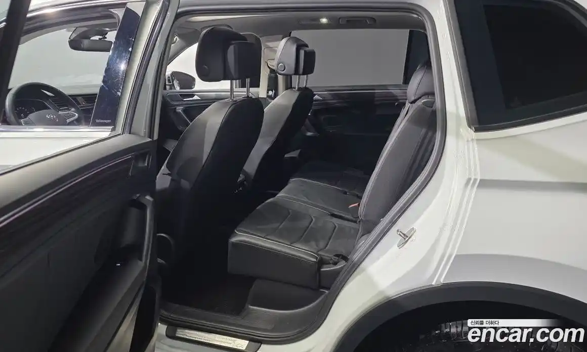 Volkswagen Tiguan 2023 2.0 автомат (гидро), фото 11