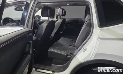 Volkswagen Tiguan 2023 2.0 автомат (гидро), миниатюра 11