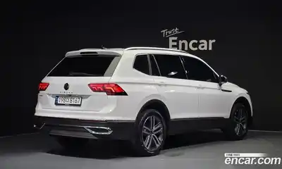 Volkswagen Tiguan 2023 2.0 автомат (гидро), миниатюра 2