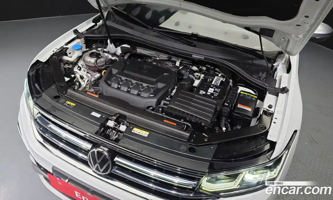 Volkswagen Tiguan 2023 2.0 автомат (гидро), фото 6