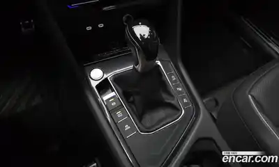 Volkswagen Tiguan 2023 2.0 автомат (гидро), миниатюра 9