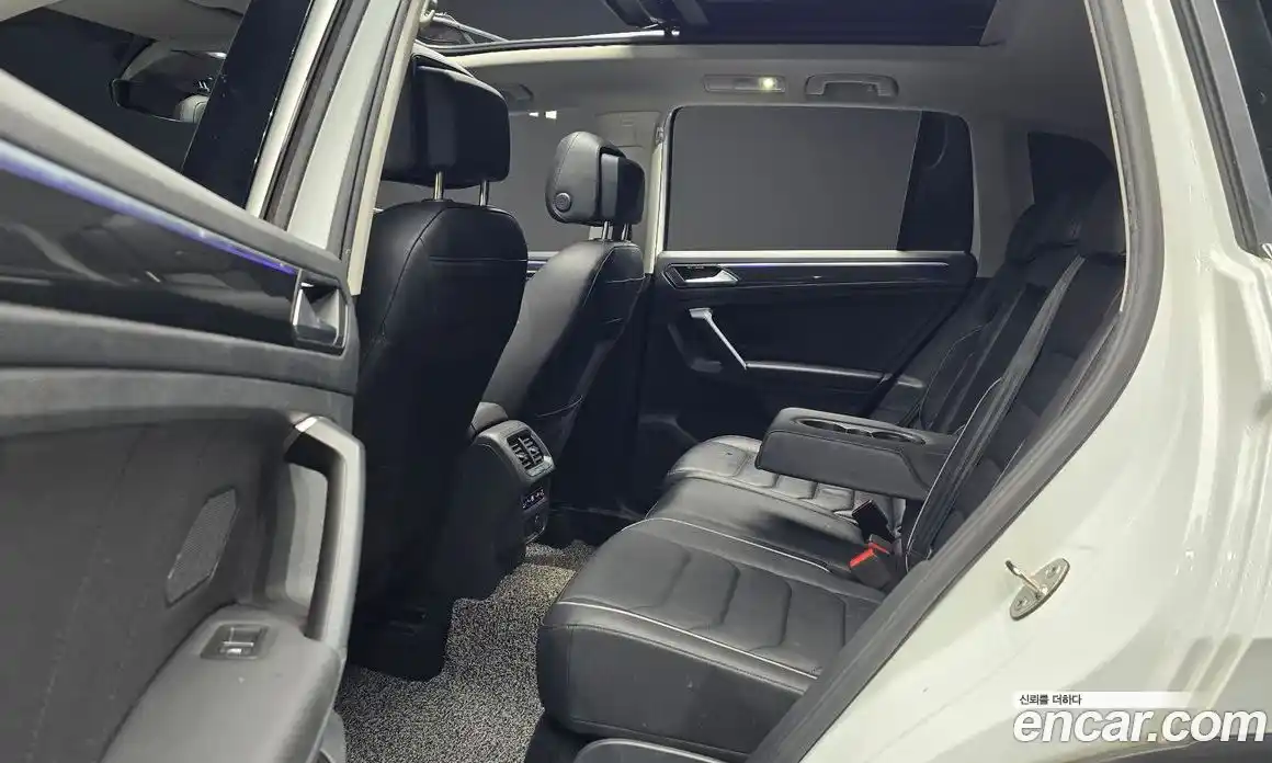 Volkswagen Tiguan 2022 2.0 автомат (гидро), фото 17