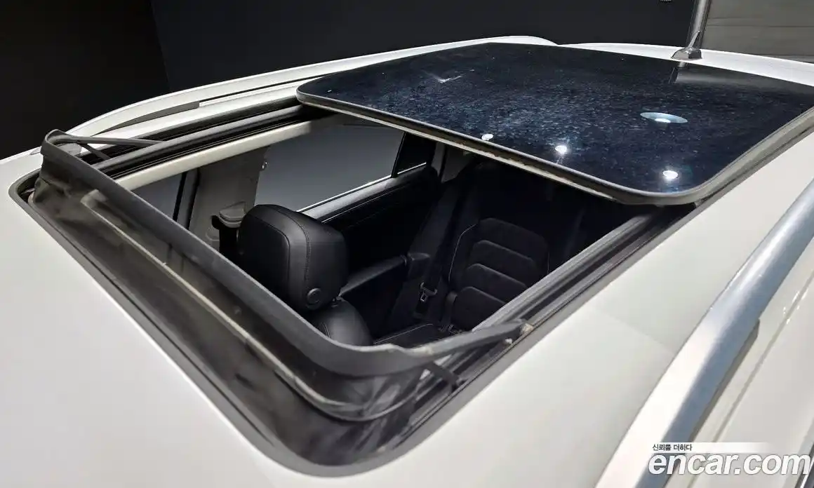 Volkswagen Tiguan 2022 2.0 автомат (гидро), фото 22