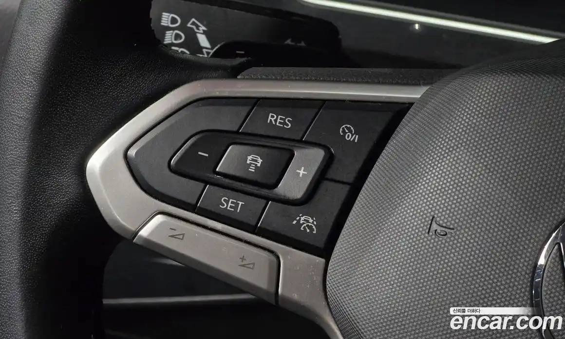 Volkswagen Tiguan 2022 2.0 автомат (гидро), фото 23