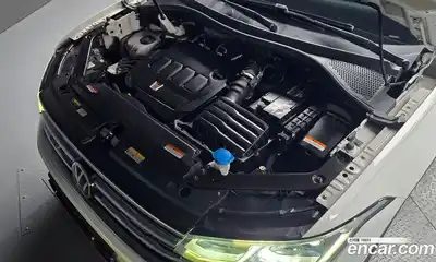 Volkswagen Tiguan 2022 2.0 автомат (гидро), миниатюра 5