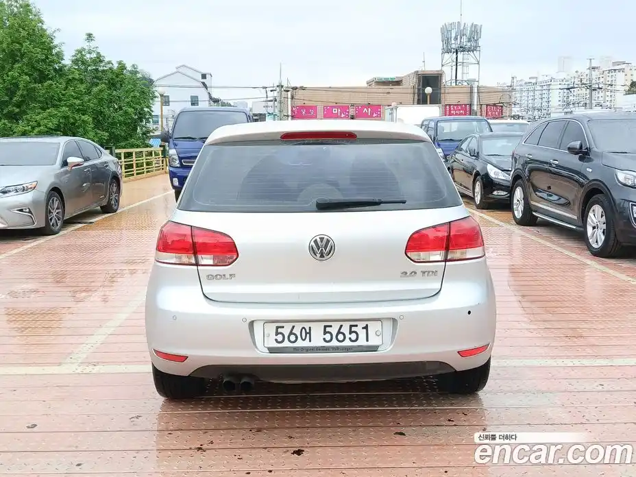 Volkswagen Golf 2011 2.0 автомат (гидро), фото 5