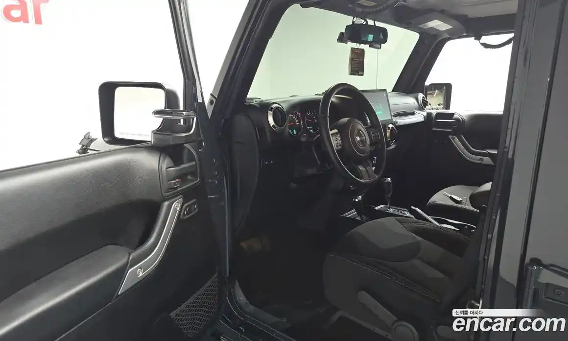 Jeep Wrangler 2016 3.6 автомат (гидро), фото 13