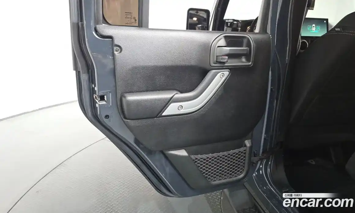 Jeep Wrangler 2016 3.6 автомат (гидро), фото 15