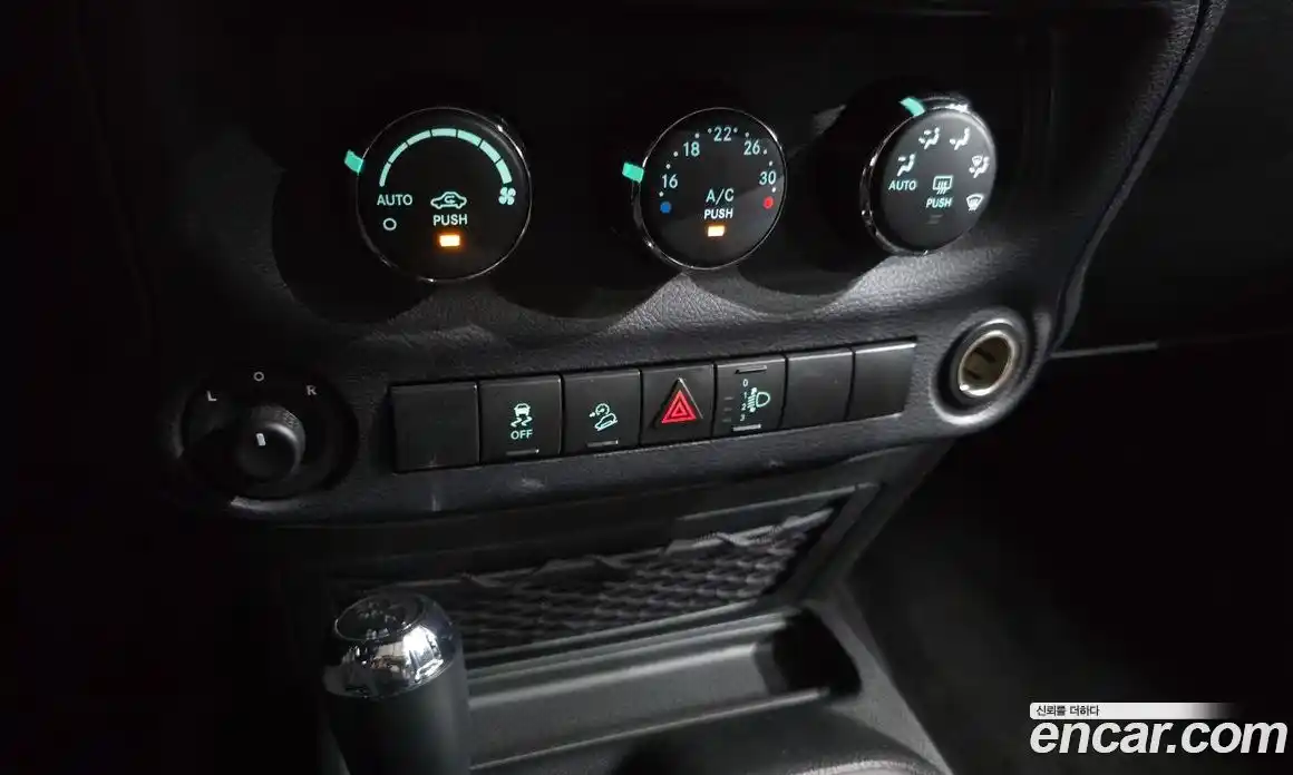 Jeep Wrangler 2016 3.6 автомат (гидро), фото 16