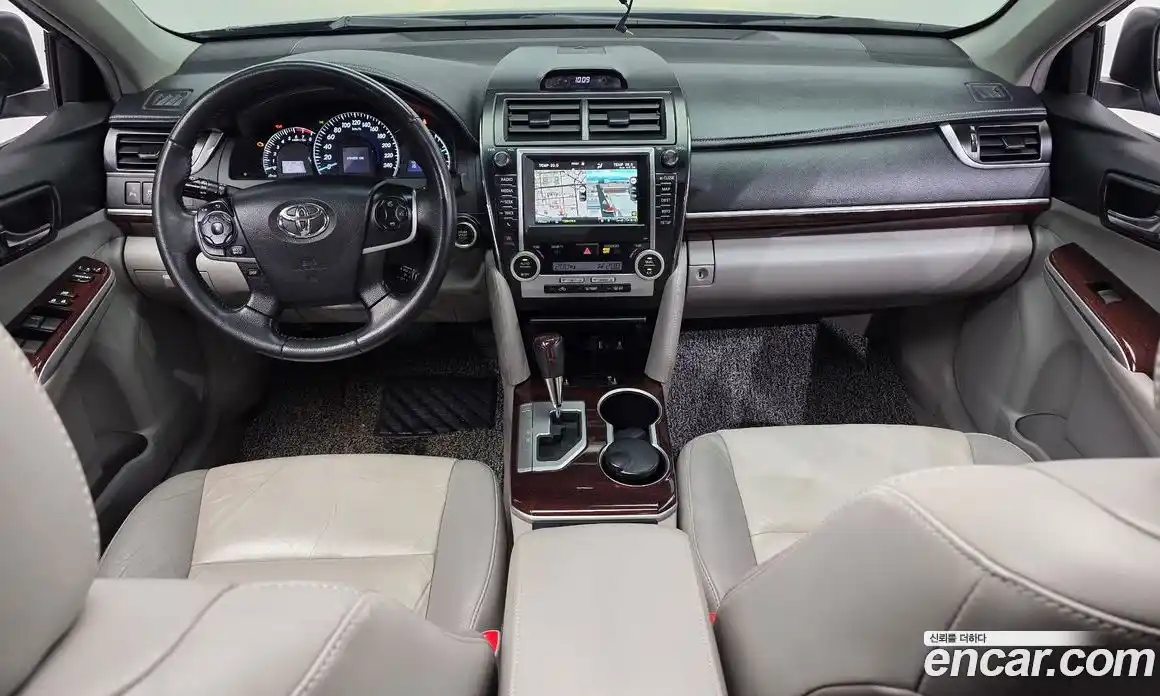 Toyota Camry 2012 2.5 гидро, фото 7