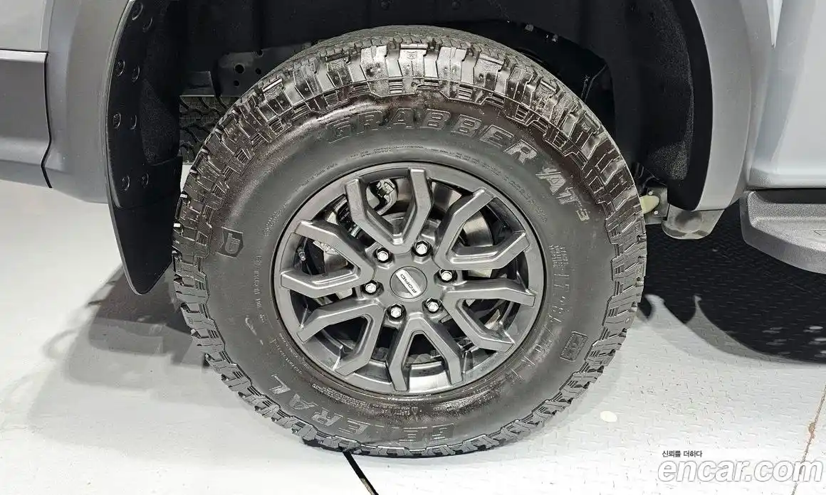 Ford Ranger 2024 2.0 автомат (гидро), фото 5