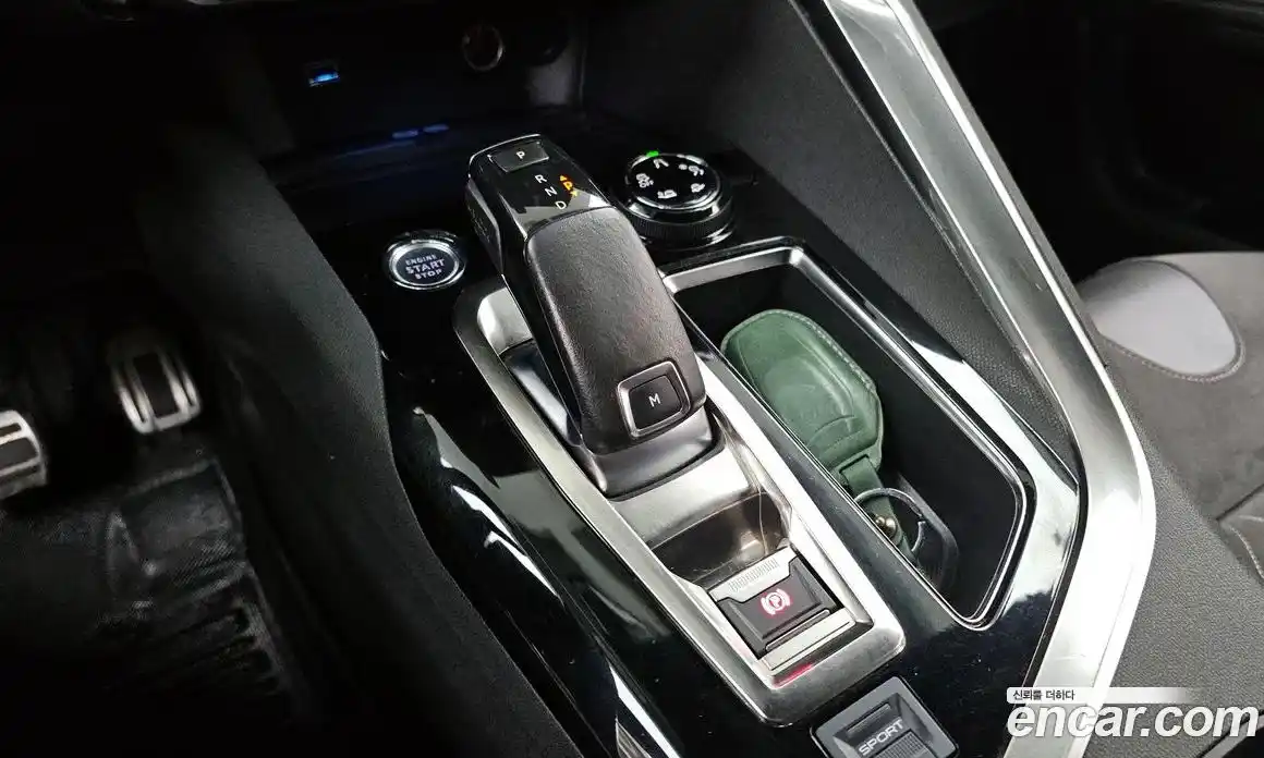 Peugeot 5008 2020 2.0 автомат (гидро), фото 9