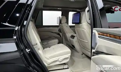 Cadillac Escalade 2025 6.2 гидро, миниатюра 11