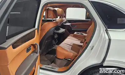 Bentley Bentayga 2019 4.0 гидро, миниатюра 11