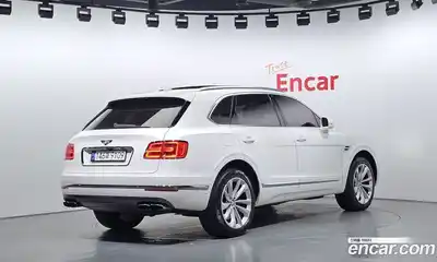 Bentley Bentayga 2019 4.0 гидро, миниатюра 2