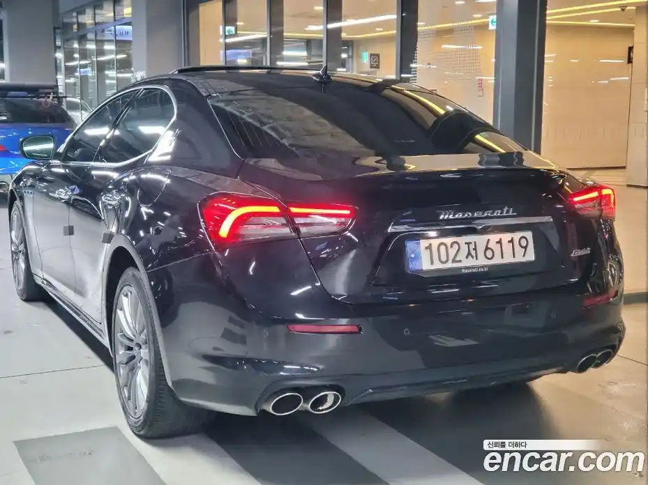 Maserati Ghibli 2022 2.0 гидро, фото 5