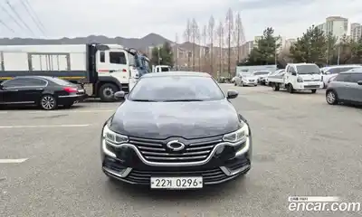 Renault SM6
