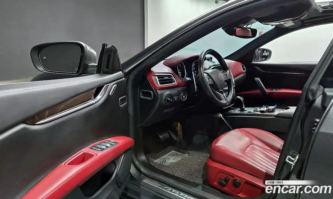 Maserati Ghibli 2017 3.0 гидро, фото 11