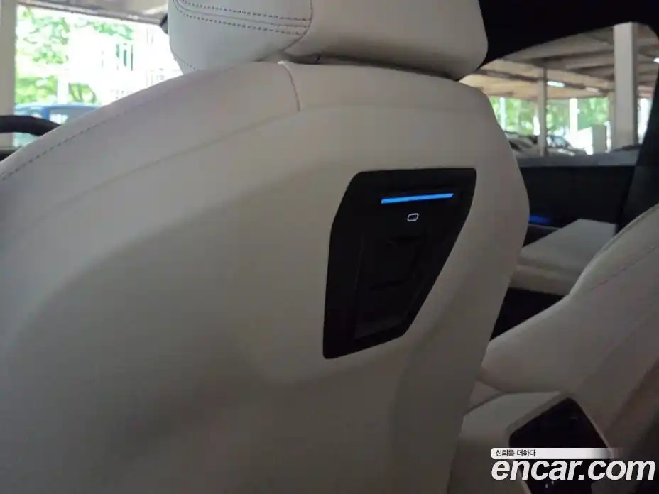 BMW 5-Series 2025 2.0 гидро, фото 10