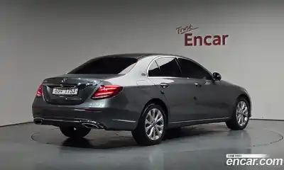Mercedes-Benz E-Class, 2018, 70 218 км