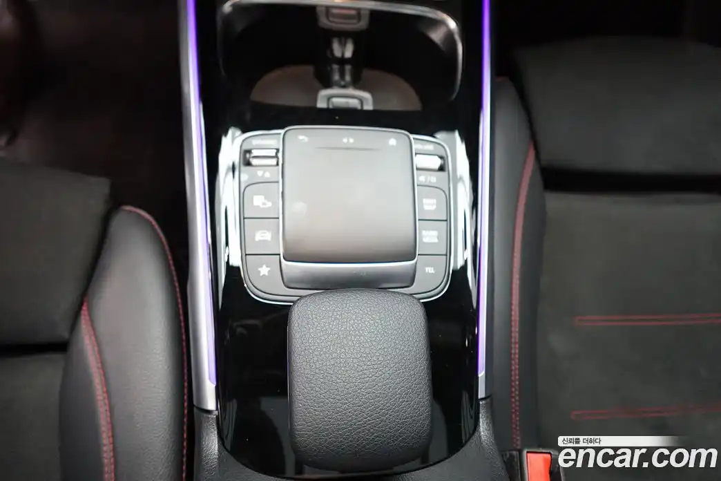 Mercedes-Benz GLB-Class 2021 2.0 гидро, фото 9