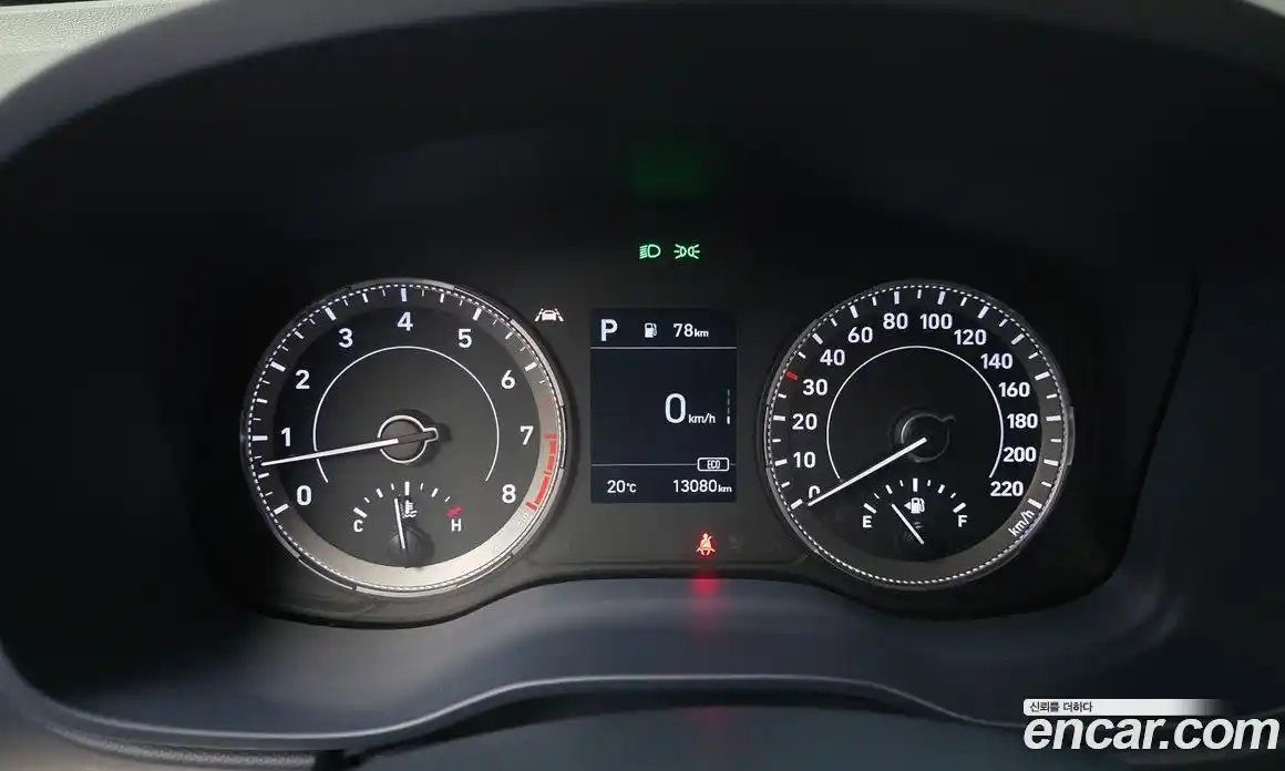Hyundai Venue 2021 1.6 автомат (гидро), фото 11