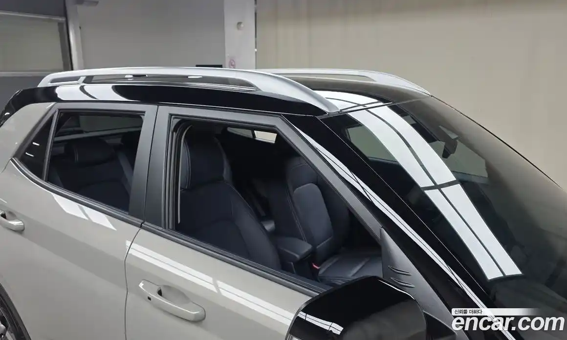 Hyundai Venue 2021 1.6 автомат (гидро), фото 30