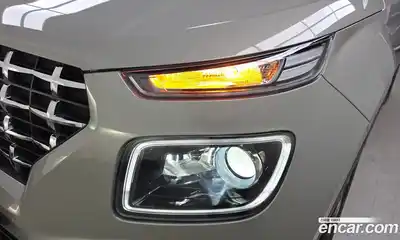 Hyundai Venue 2021 1.6 автомат (гидро), миниатюра 8