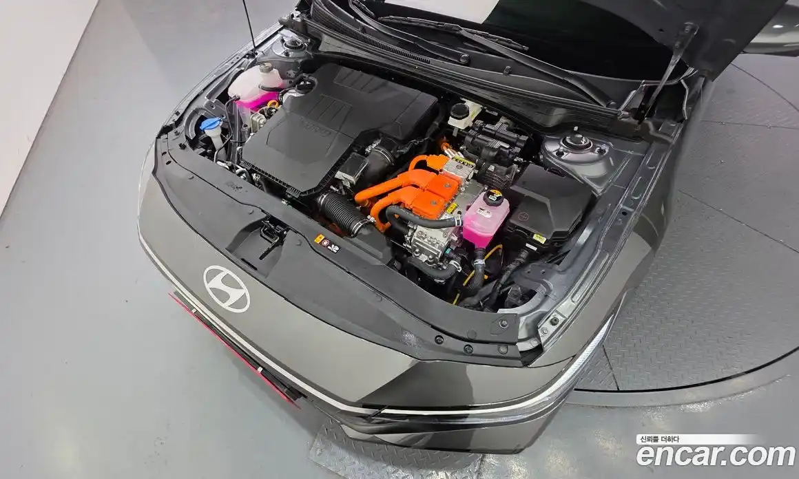 Hyundai Avante 2024 1.6 автомат (гидро), фото 6