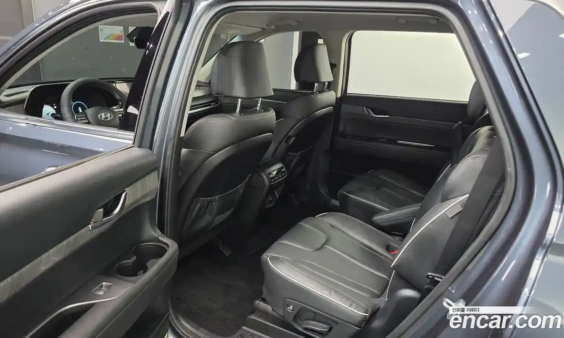 Hyundai Palisade 2023 3.8 автомат (гидро), фото 16