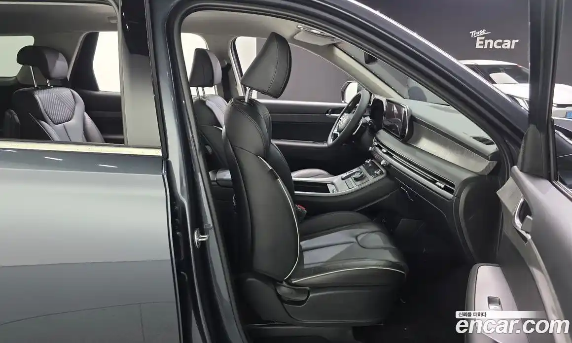 Hyundai Palisade 2023 3.8 автомат (гидро), фото 17