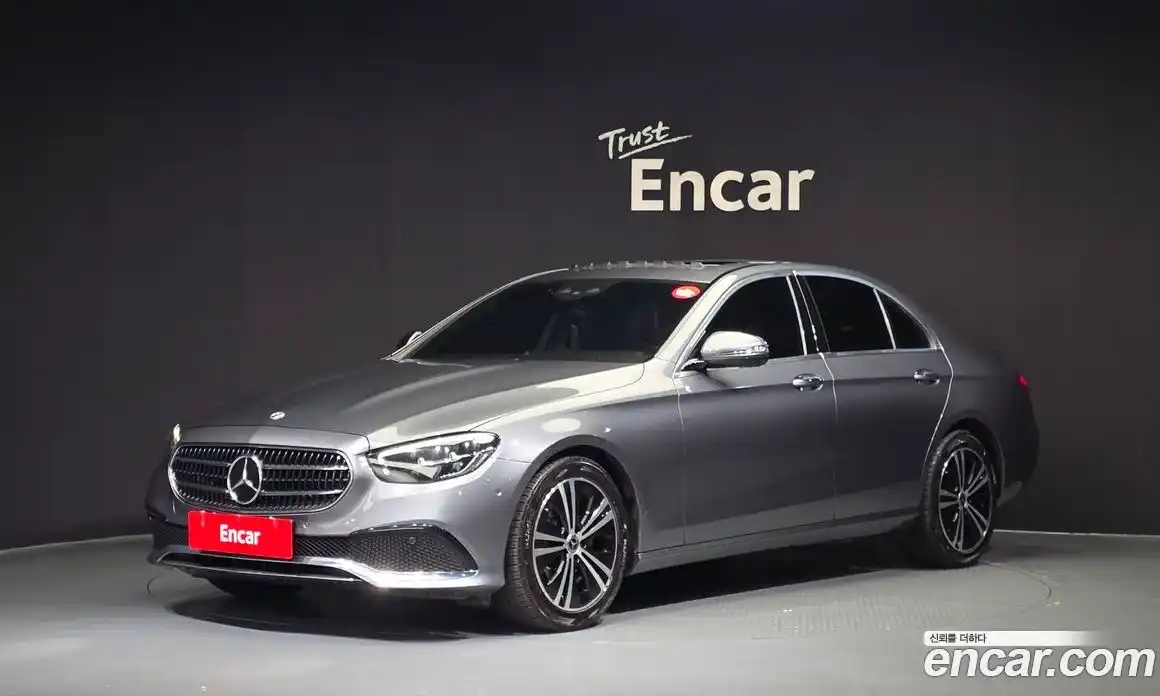 Mercedes-Benz E-Class 2021 2.0 автомат (гидро), фото 1