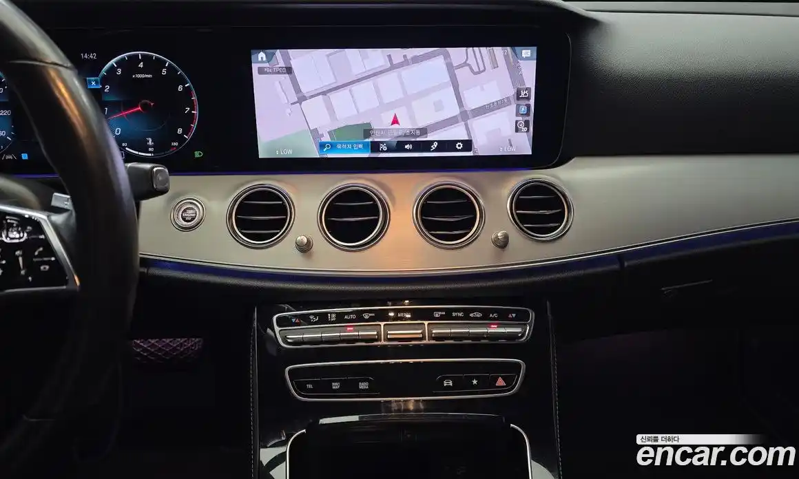 Mercedes-Benz E-Class 2021 2.0 автомат (гидро), фото 20