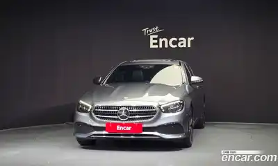 Mercedes-Benz E-Class 2021 2.0 автомат (гидро), миниатюра 3