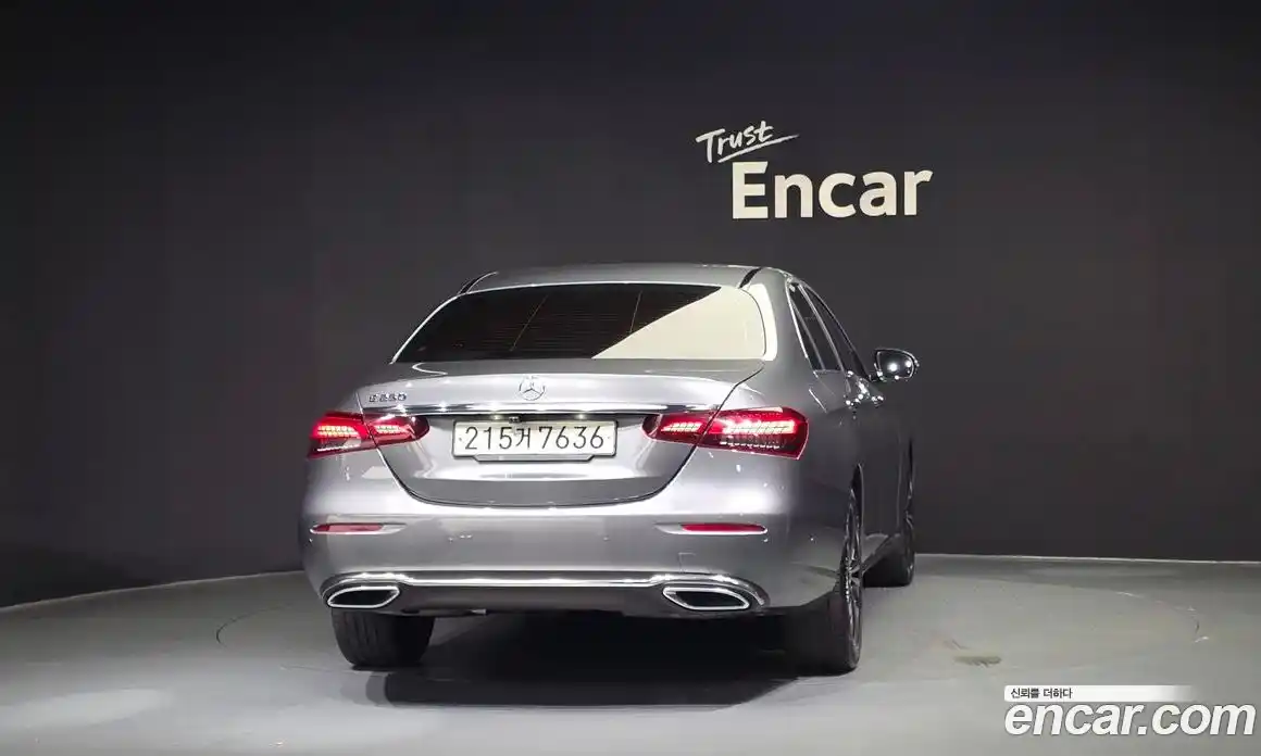 Mercedes-Benz E-Class 2021 2.0 автомат (гидро), фото 4