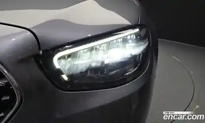 Mercedes-Benz E-Class 2021 2.0 автомат (гидро), миниатюра 8