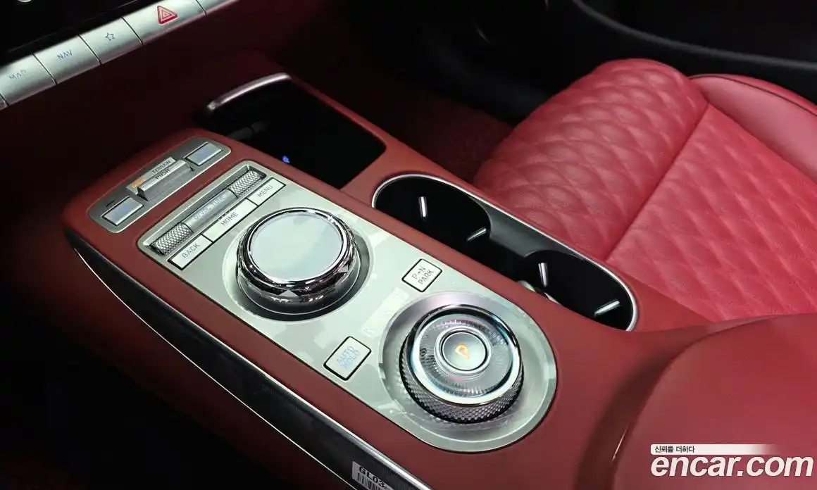Genesis GV70 2023 2.5 автомат (гидро), фото 11