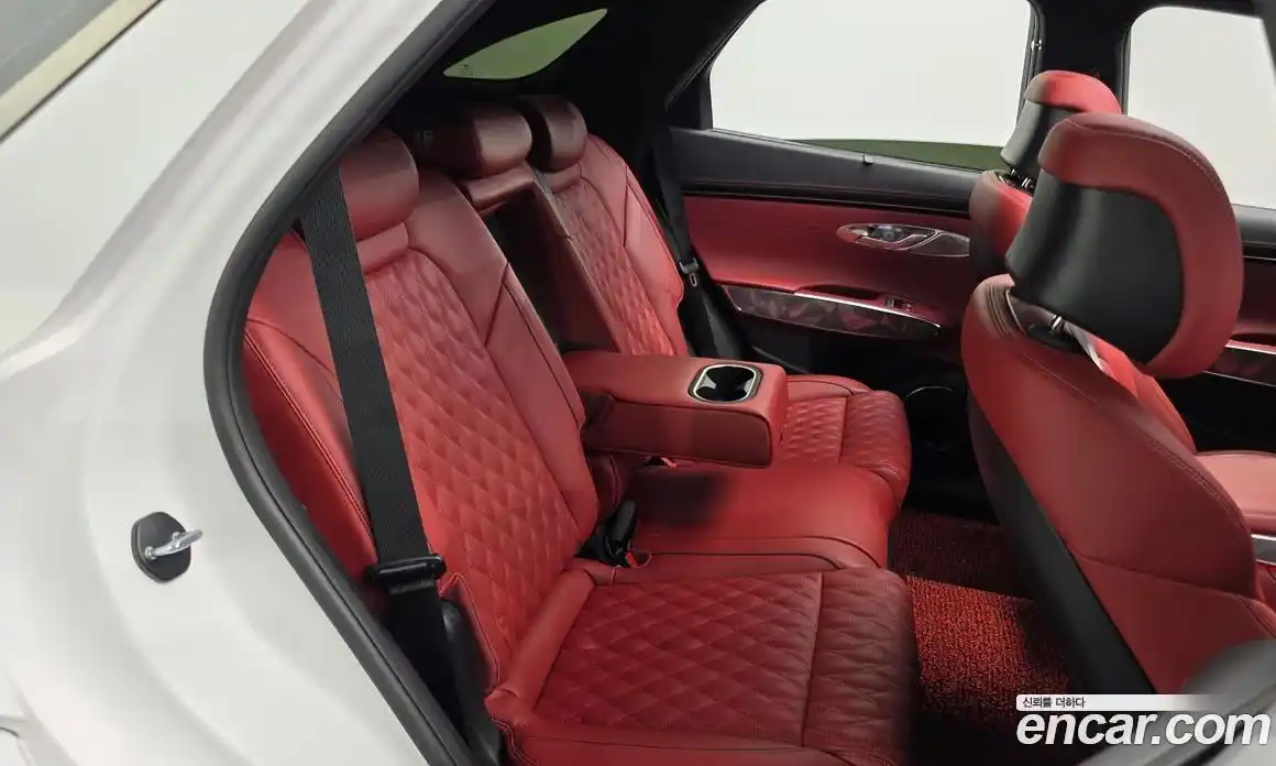 Genesis GV70 2023 2.5 автомат (гидро), фото 15