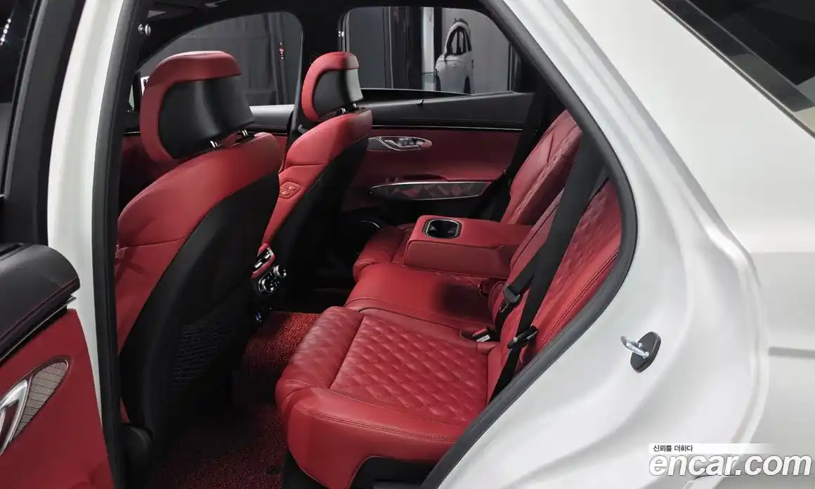 Genesis GV70 2023 2.5 автомат (гидро), фото 17