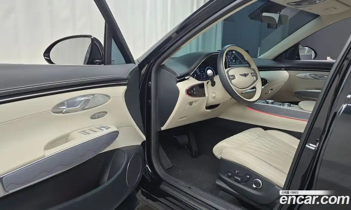 Genesis GV70 2023 3.5 автомат (гидро), фото 13