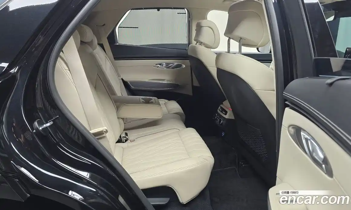 Genesis GV70 2023 3.5 автомат (гидро), фото 17