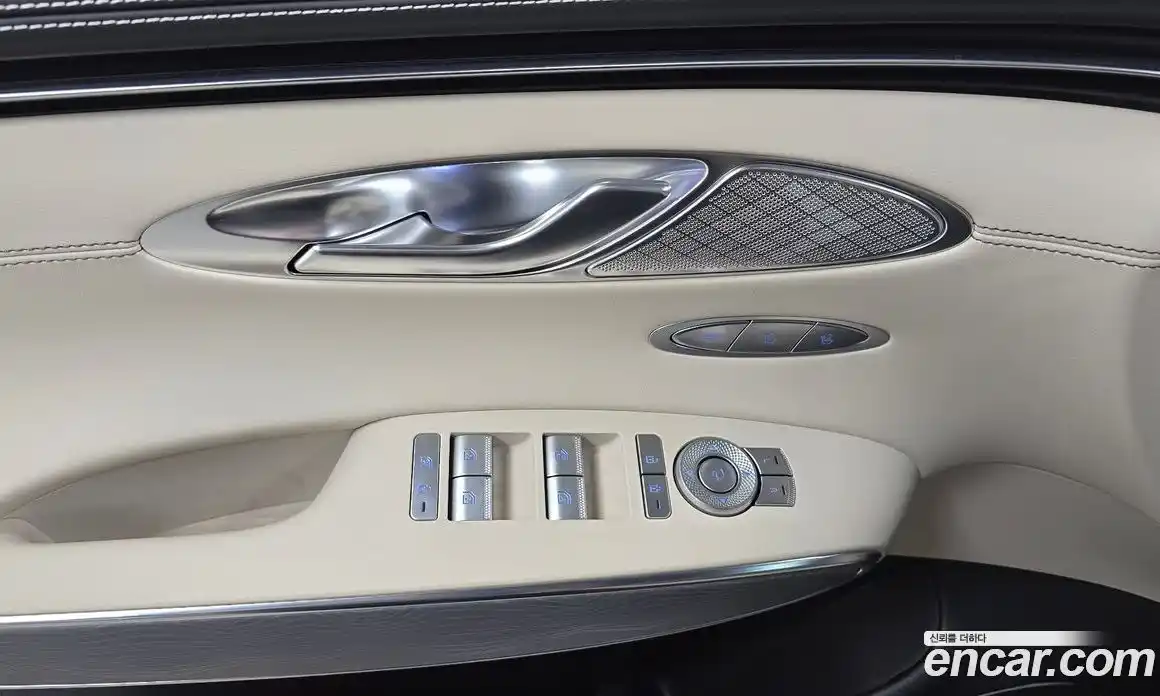 Genesis GV70 2023 3.5 автомат (гидро), фото 33