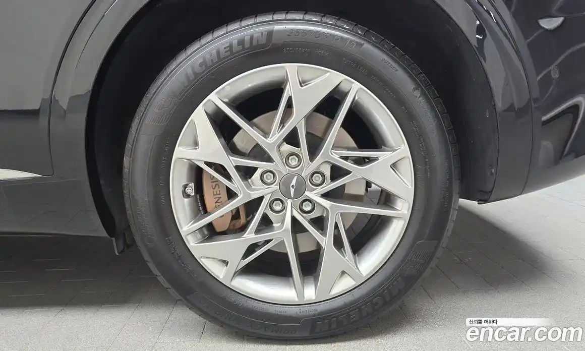 Genesis GV70 2023 3.5 автомат (гидро), фото 7